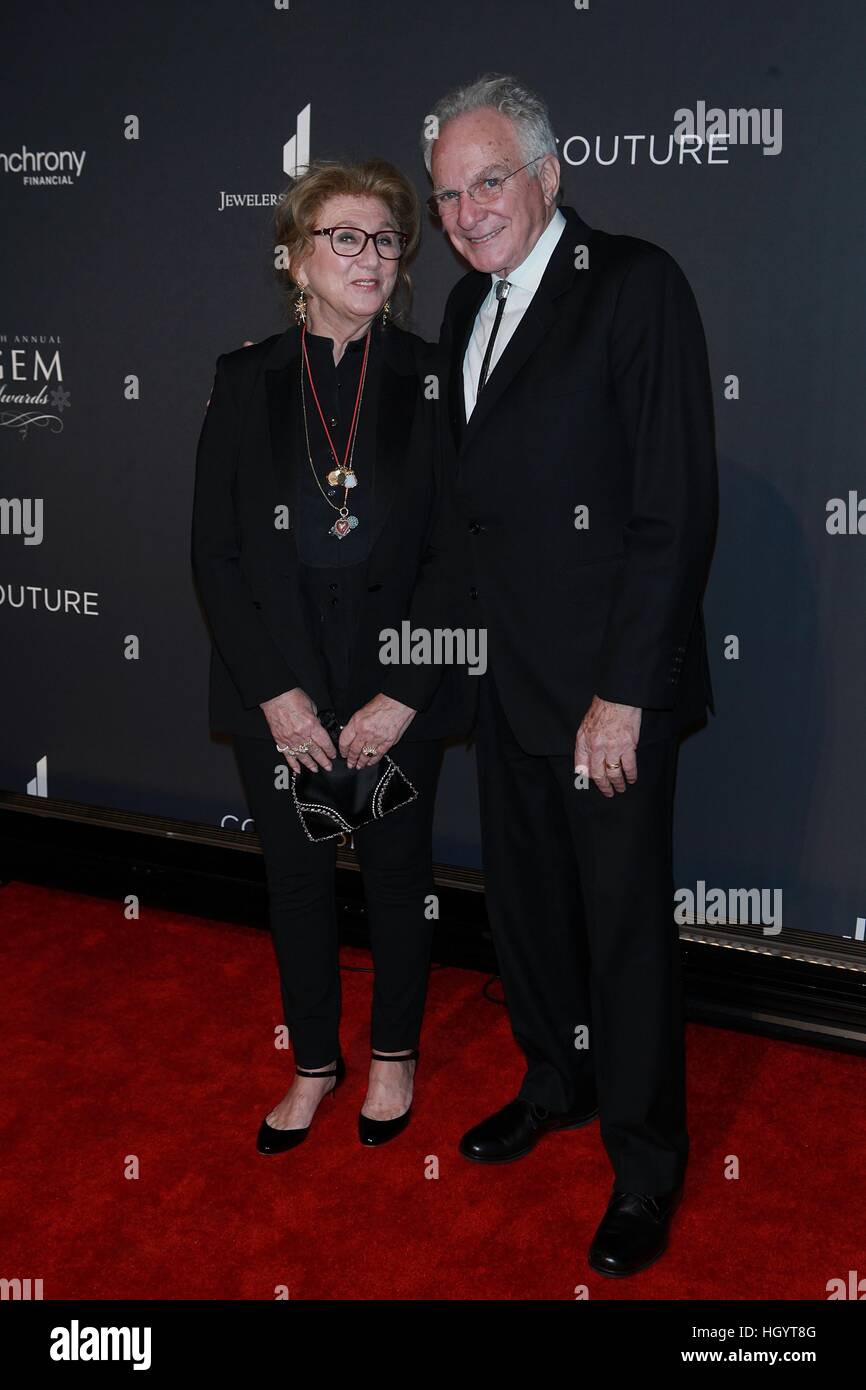New York, Stati Uniti d'America. Xiii gen, 2017. David Yurman alla quindicesima GEM Awards Gala a Cipriani 42nd Street a New York City. © Diego Corredor/Mediapunch/Alamy Live News Foto Stock