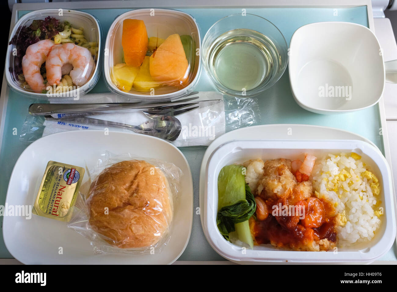 Un pasto servito su un Korean Air volo internazionale Foto Stock