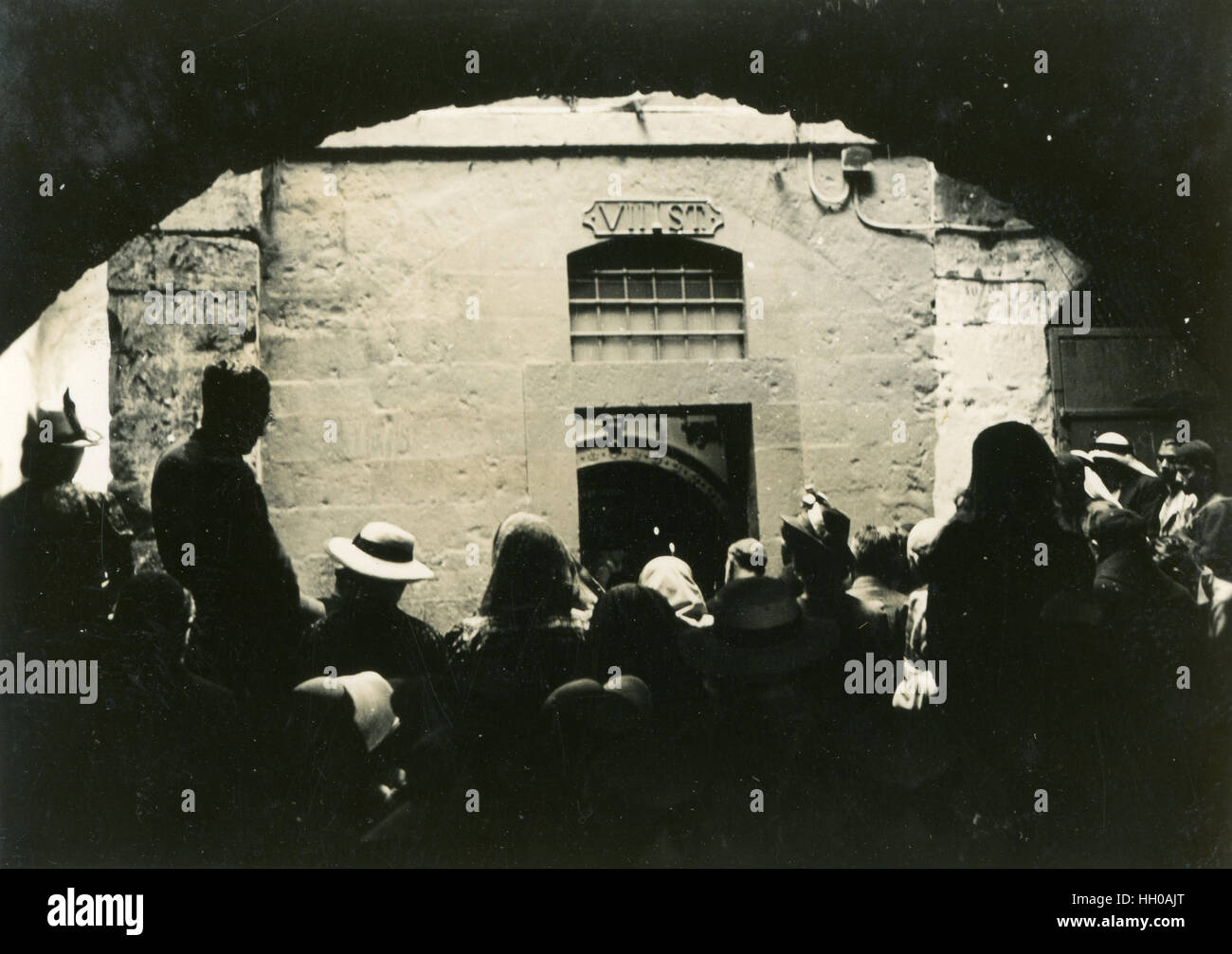 7 Stazione: Gesù cade per la seconda volta, Gerusalemme, Palestina, Israele, 1946, Foto Stock