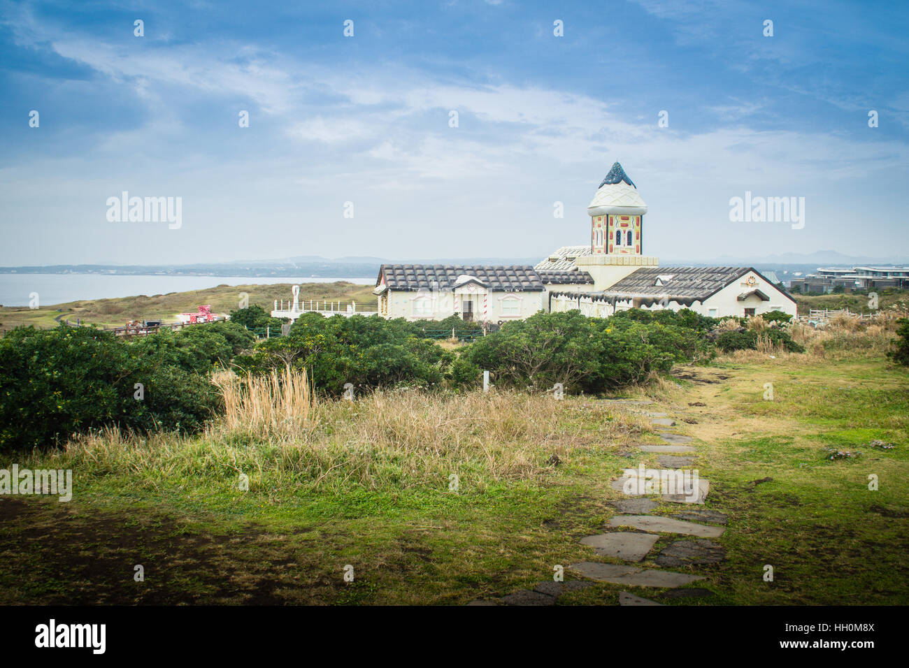 Bellissima chiesa cattolica a Seopjikoji, situato alla fine della sponda orientale dell'Isola di Jeju. 'Seopji' è il vecchio nome per l'area, e 'Koji' è Foto Stock