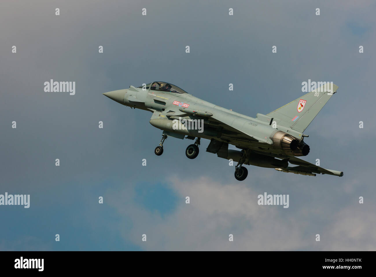 Eurofighter Typhoon FGR4 ZK328 BS 29(R) Squadron in atterraggio a RAF Conningsby Airfield Foto Stock