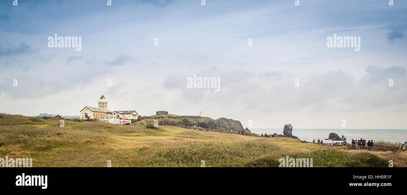 Bellissima chiesa cattolica a Seopjikoji, situato alla fine della sponda orientale dell'Isola di Jeju. 'Seopji' è il vecchio nome per l'area, e 'Koji' è Foto Stock