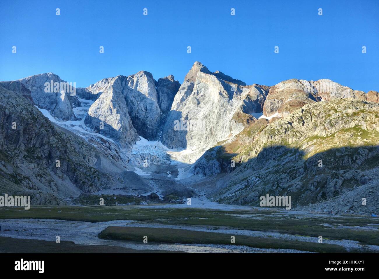 Glacier des Oulettes, alla testa della Vallée de Gaube, Pirenei francesi. Foto Stock