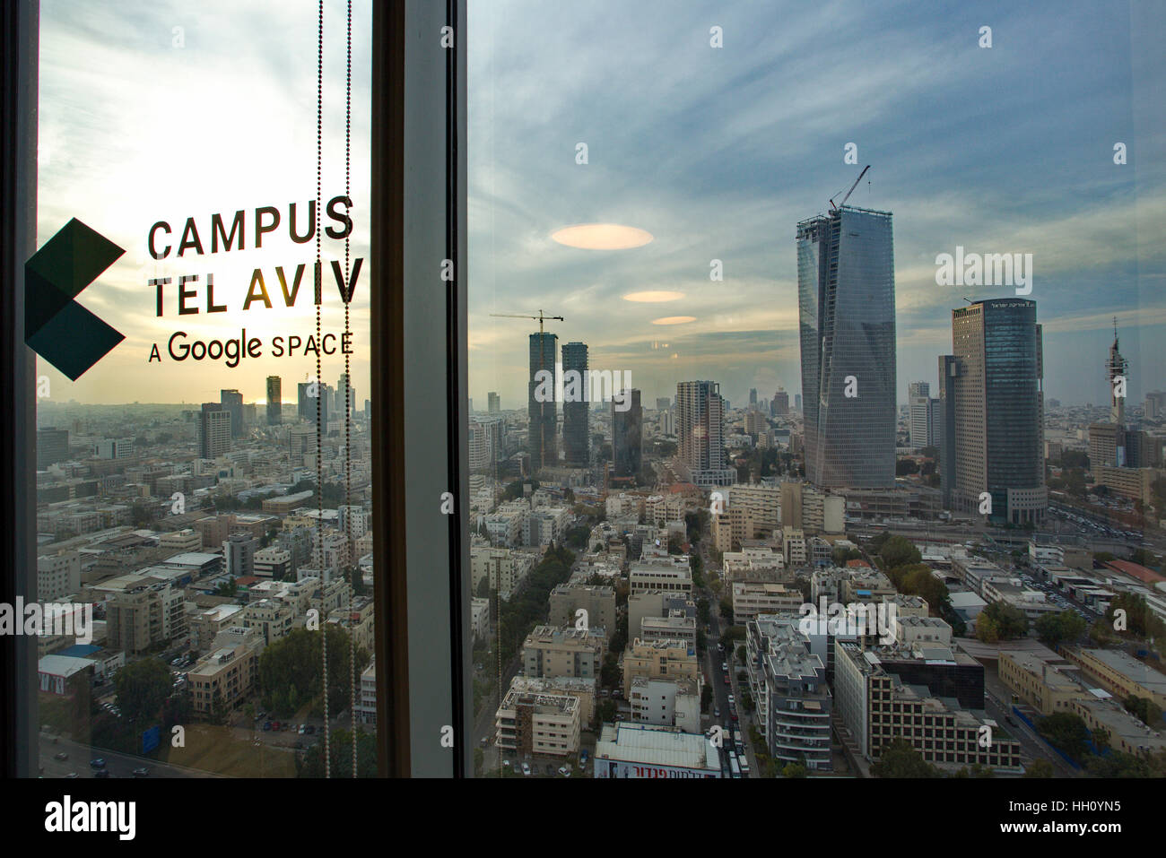 Vista di Tel Aviv da Google uffici a Tel Aviv, Israele Foto Stock