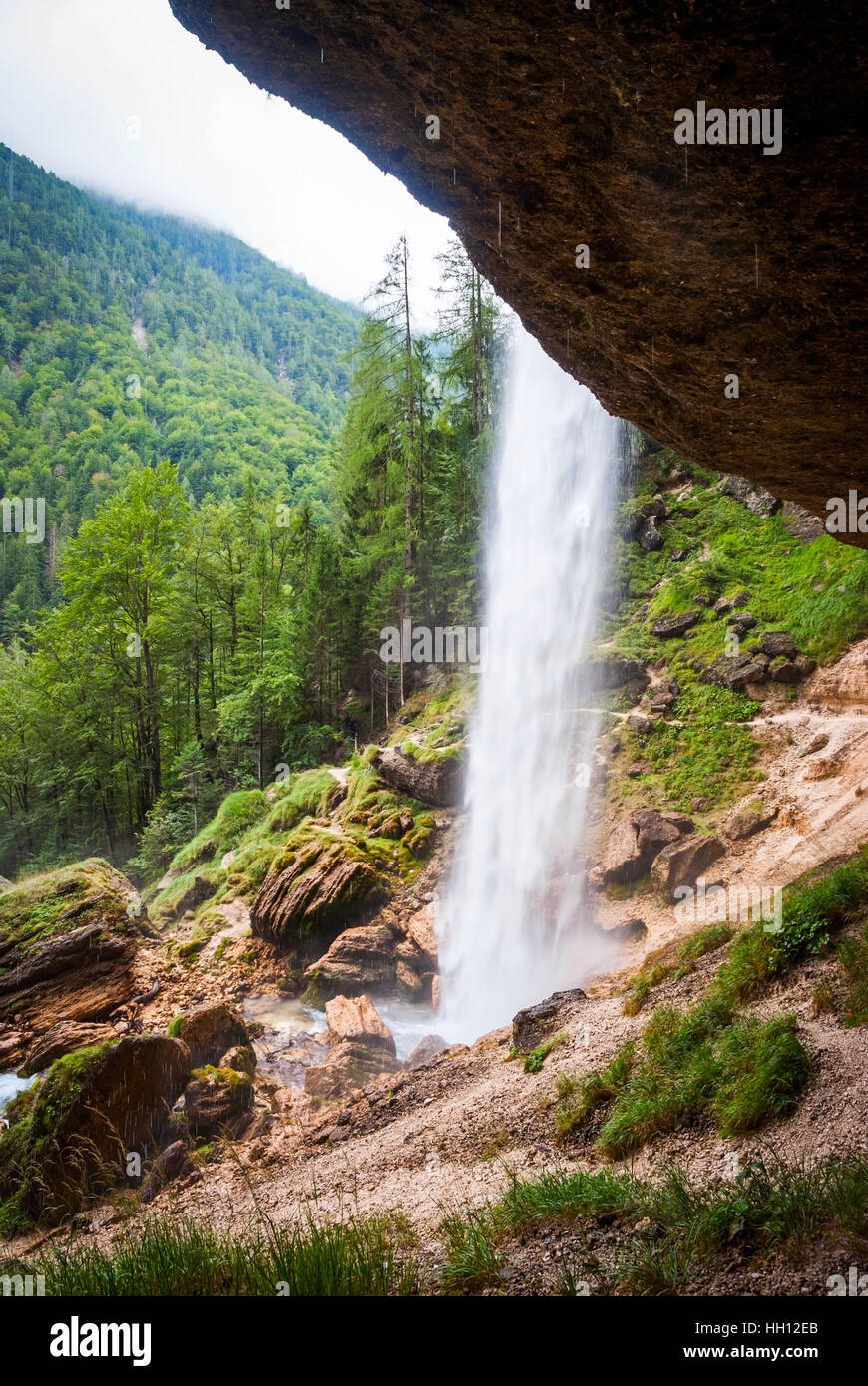 Cascata Pericnik nelle Alpi slovene in estate Foto Stock