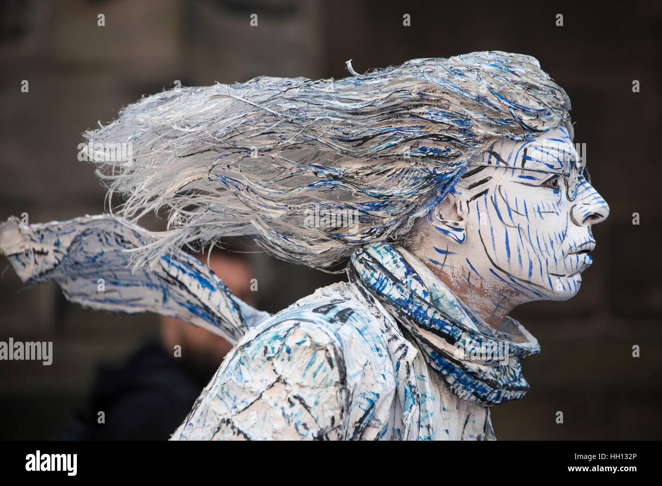 Statua umana attore sul Royal Mile di Edimburgo durante il Festival Fringe. Foto Stock