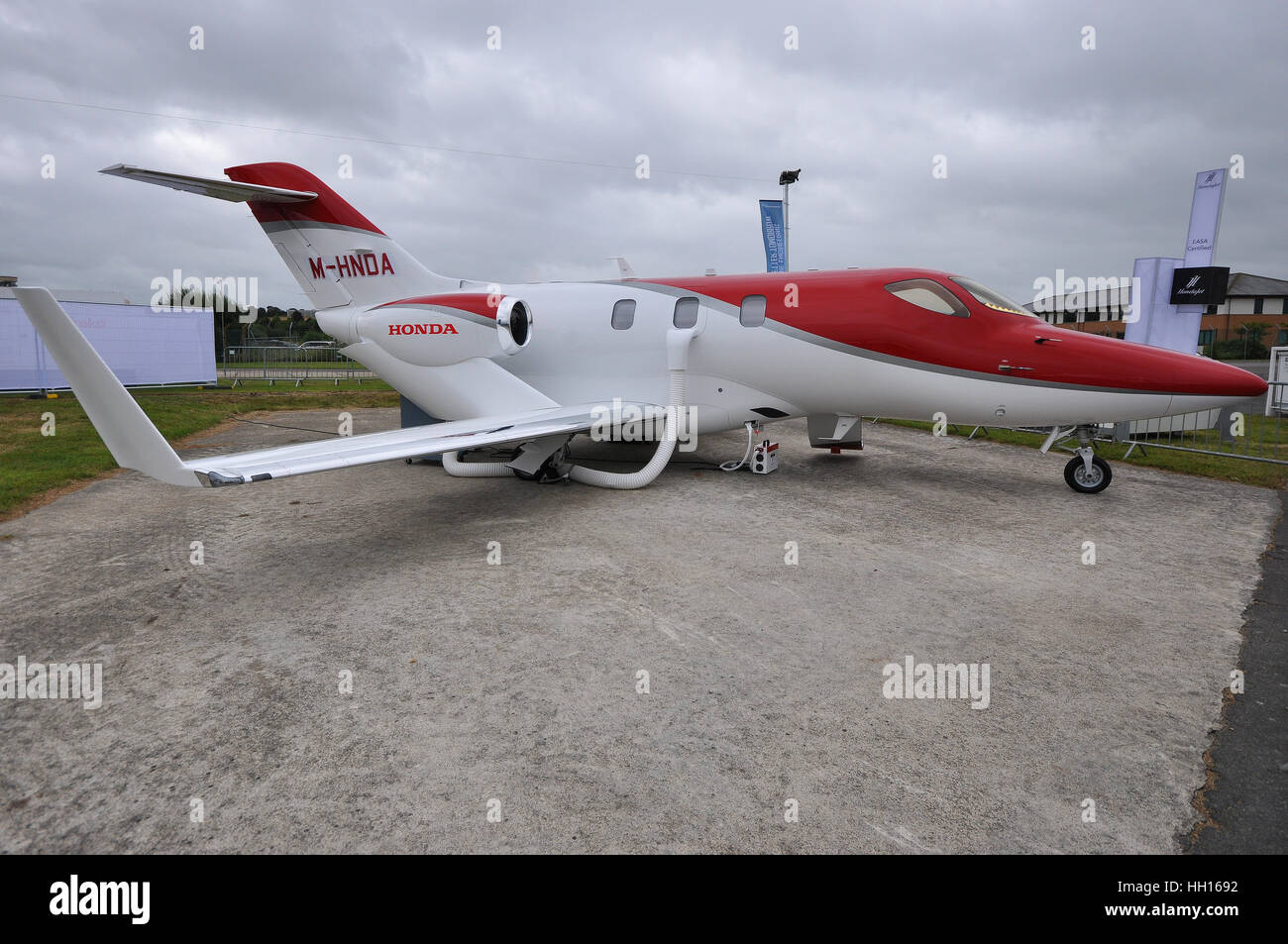 Honda ha-420 HondaJet è il primo velivolo sviluppato dalla Honda Aircraft Company. M-HNDA posseduti da Marshall vendite di aeromobili, REGNO UNITO Foto Stock