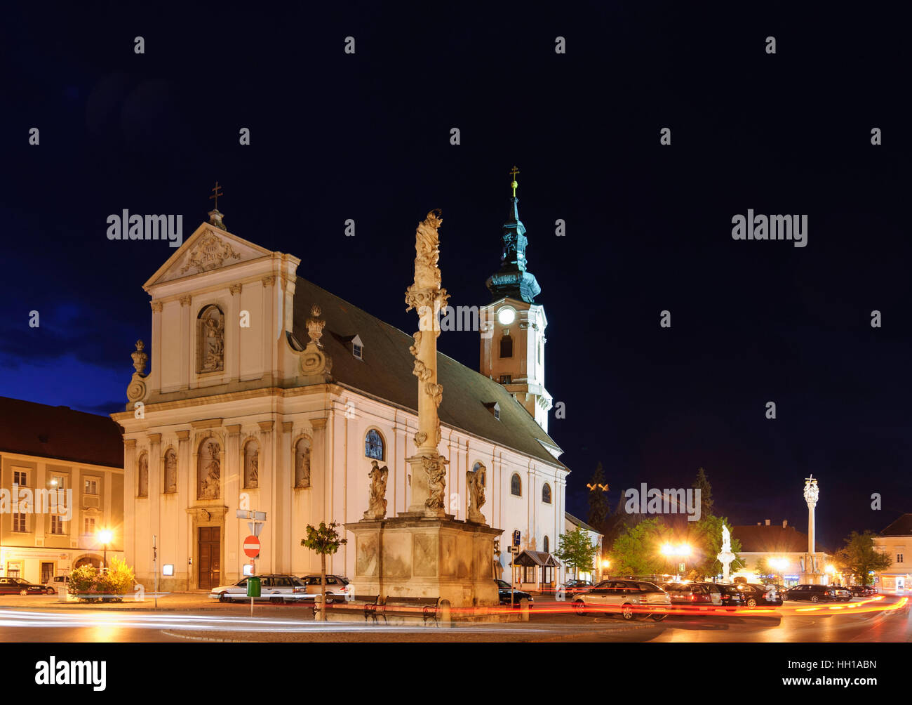 Bruck an der Leitha: chiesa a Hauptplatz (Piazza Principale), Donau Niederösterreich, Austria Inferiore, Austria Foto Stock