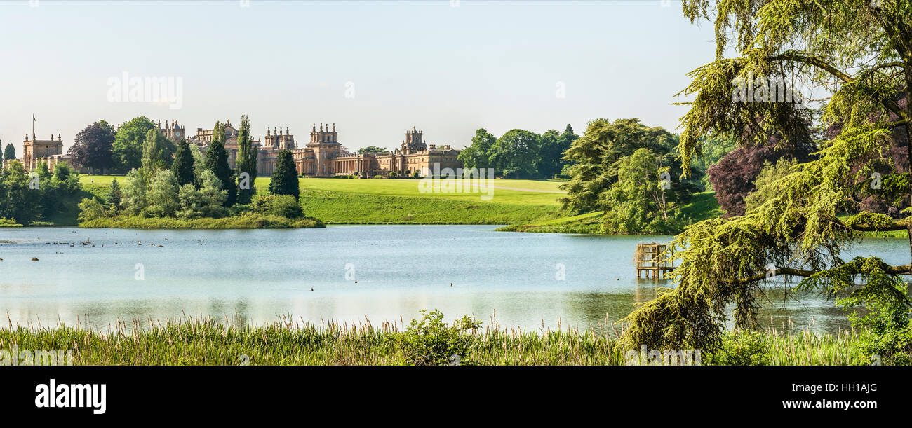 Panorama di Blenheim Palace vicino Oxford, Oxfordshire, Inghilterra Foto Stock