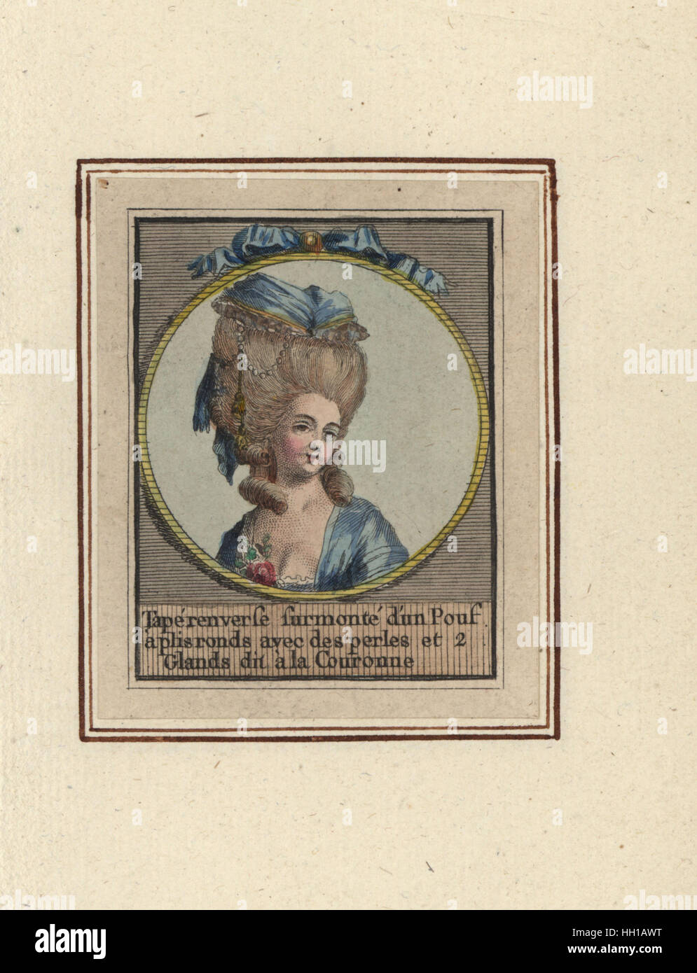 Donna della corona o Couronne pettinatura, una pettinatura backcombed sormontato da un pouf hat con pieghe, perle e fiocchi. Nastro surmonte renverse d'onu Pouf un plis ronds avec des perles et 2 ghiandole dit a la Couronne. Handcolored incisione su rame da un artista sconosciuto da un album di acconciature moda del 1783, Suite des Coeffures a la Mode en 1783, Esnauts et Rapilly, Parigi, 1783. Foto Stock