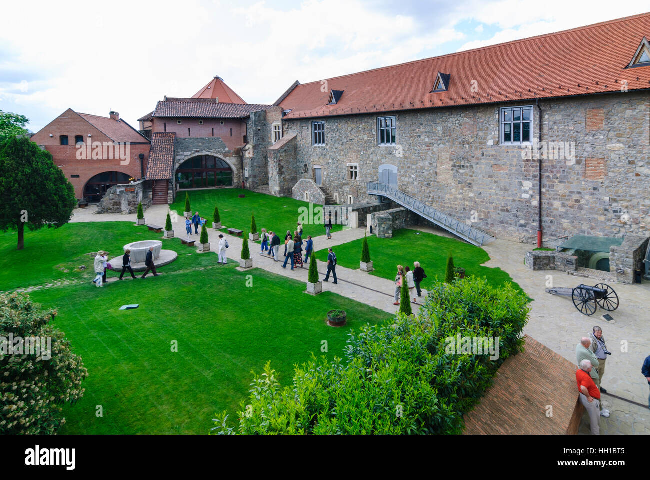 Esztergom (Gran): il museo del castello con i resti del re ungherese's Palace, , Komarom-Esztergom, Ungheria Foto Stock