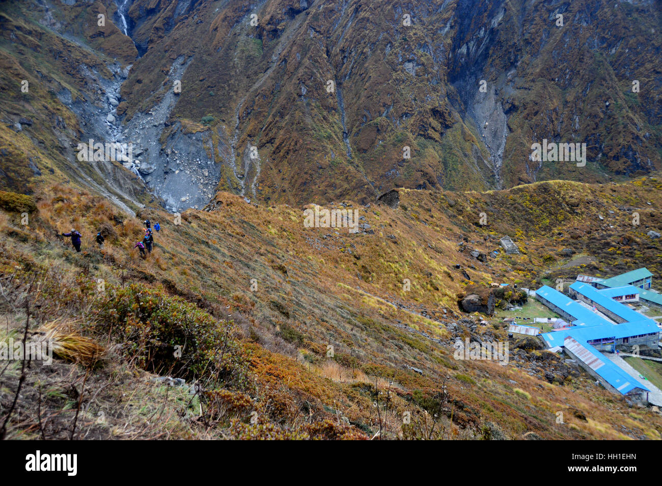 Il Trekking Arrampicate sopra Machhapuchhre Base Camp (MBC) nel Santuario di Annapurna Himalaya,, Nepal, Asia. Foto Stock