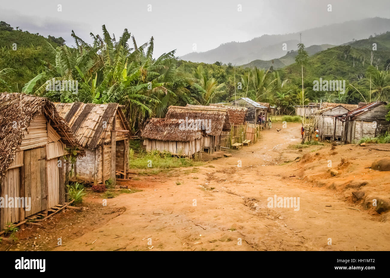 Piccolo villaggio di montagna nella parte nord est del Madagascar Foto Stock