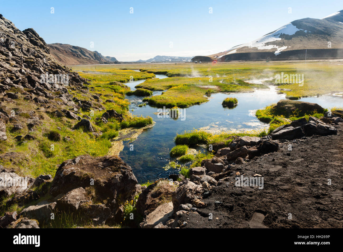 Landmannalaugar è un luogo nel Fjallabak Riserva Naturale nelle Highlands di Islanda. Primavera calda. Foto Stock