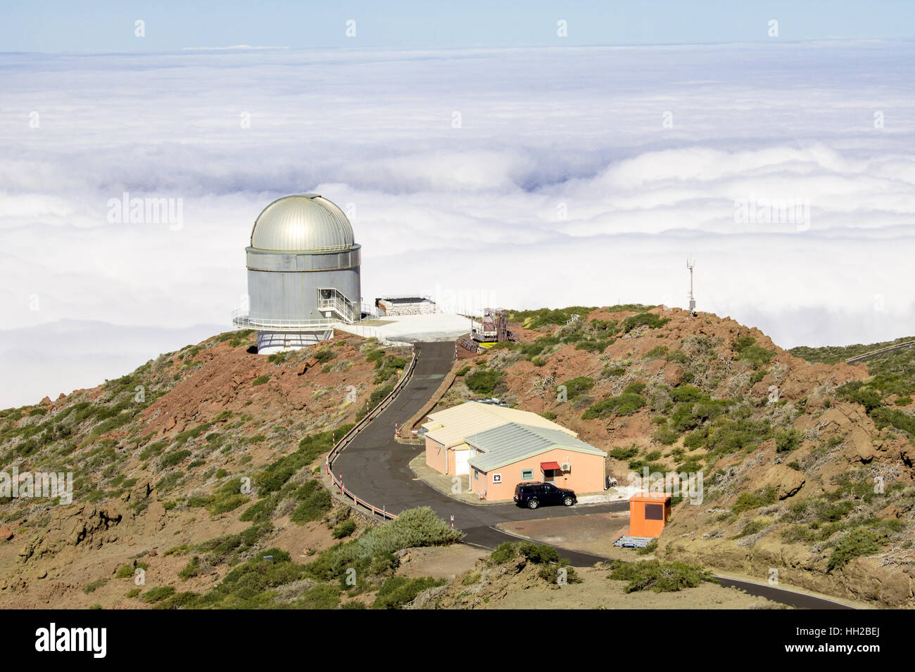 Vista dell'Osservatorio a Mirador del Roque de los Muchachos. Il picco più alto di La Palma Isole Canarie Spagna. Foto Stock