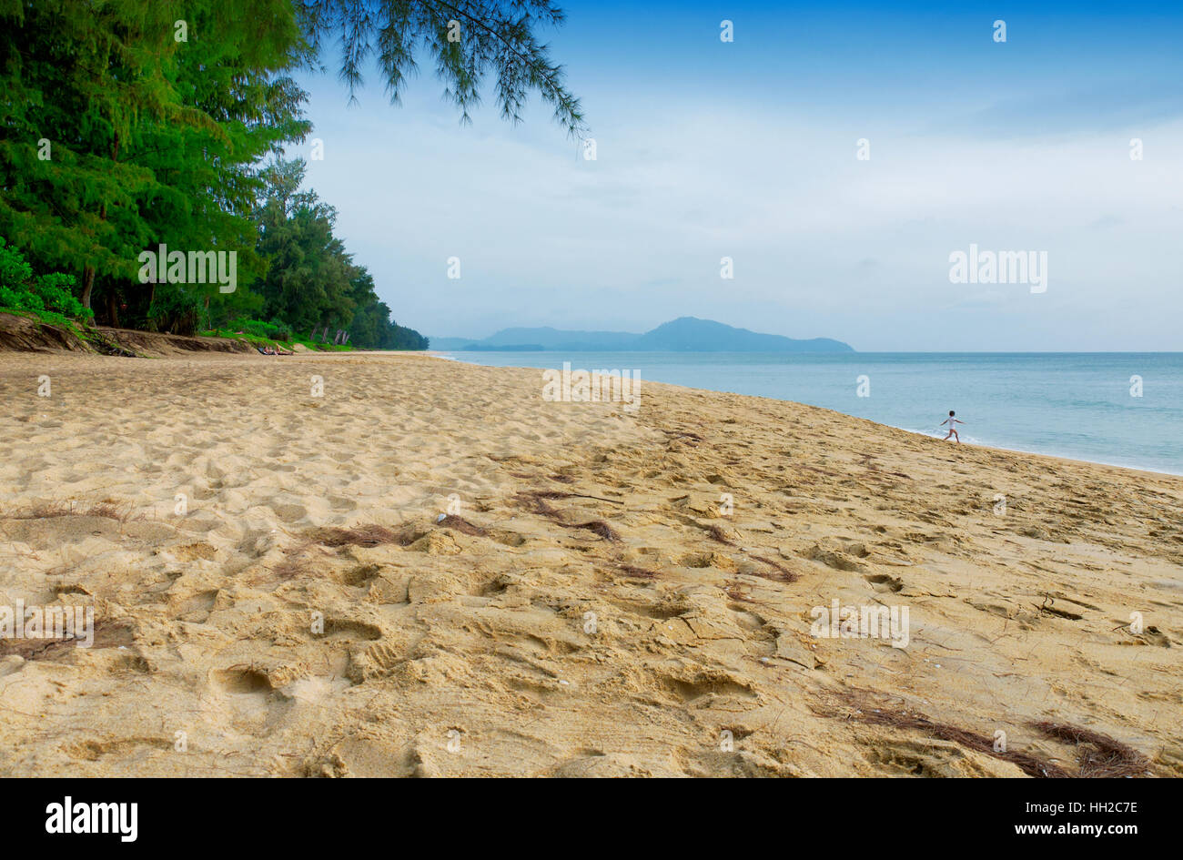 Le sabbie di Panwa Beach in Talang città sull'Isola di Phuket Thailandia. Foto Stock