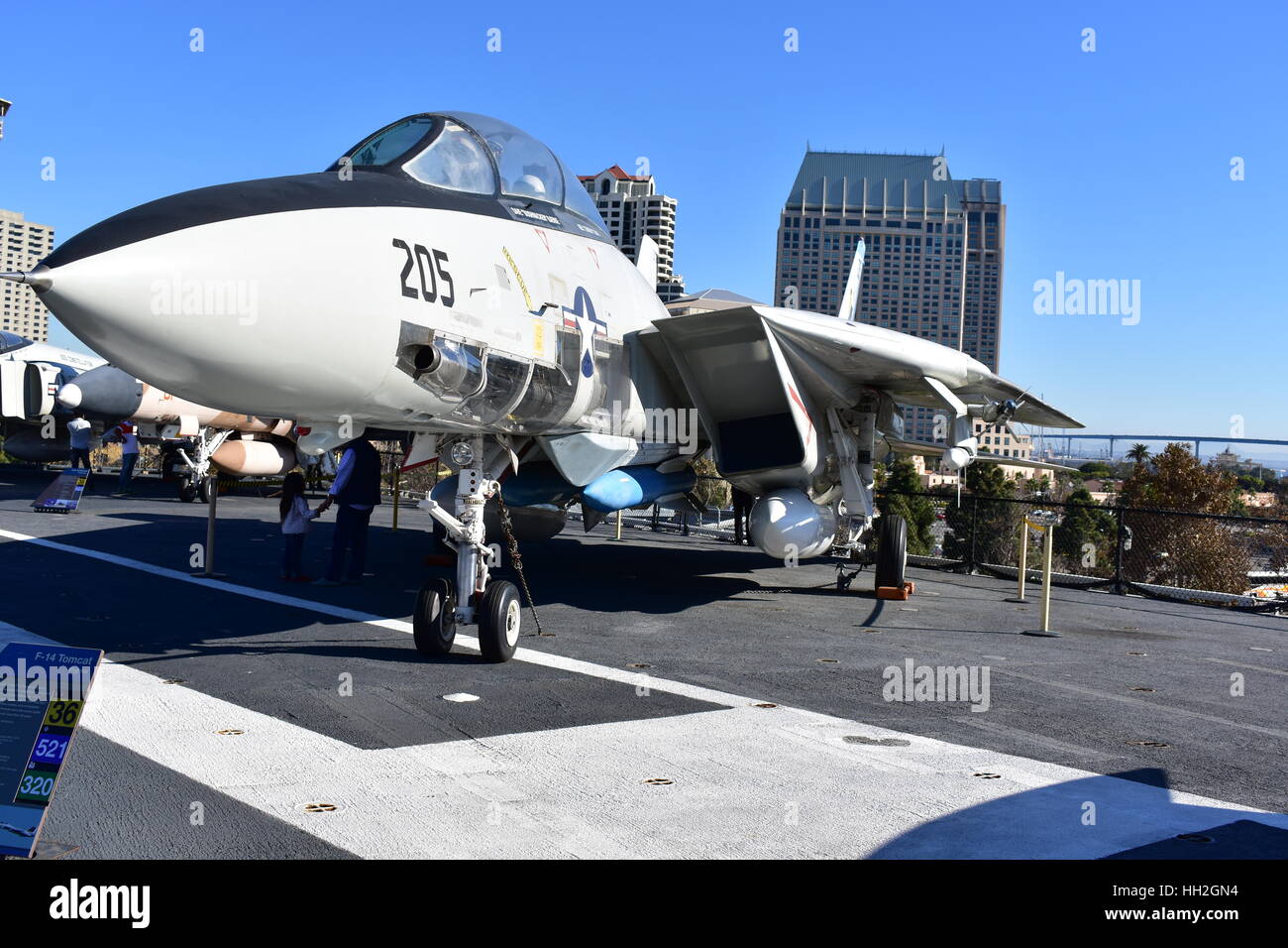 San Diego California - USA - Dic 04,2016 - USS Midway Museum F-14 Tomcat Fighter Foto Stock