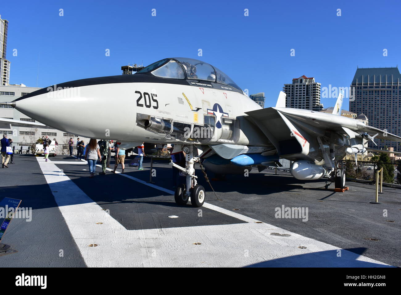 San Diego California - USA - Dic 04,2016 - F-14 Tomcat Fighter nel museo USS Foto Stock