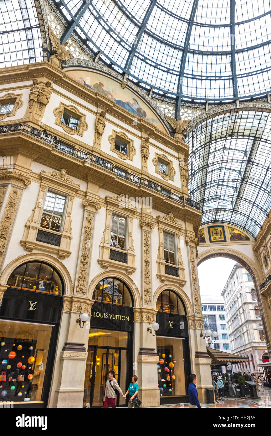 Galleria Vittorio Emanuele centro dello shopping milanese, Italia Foto Stock