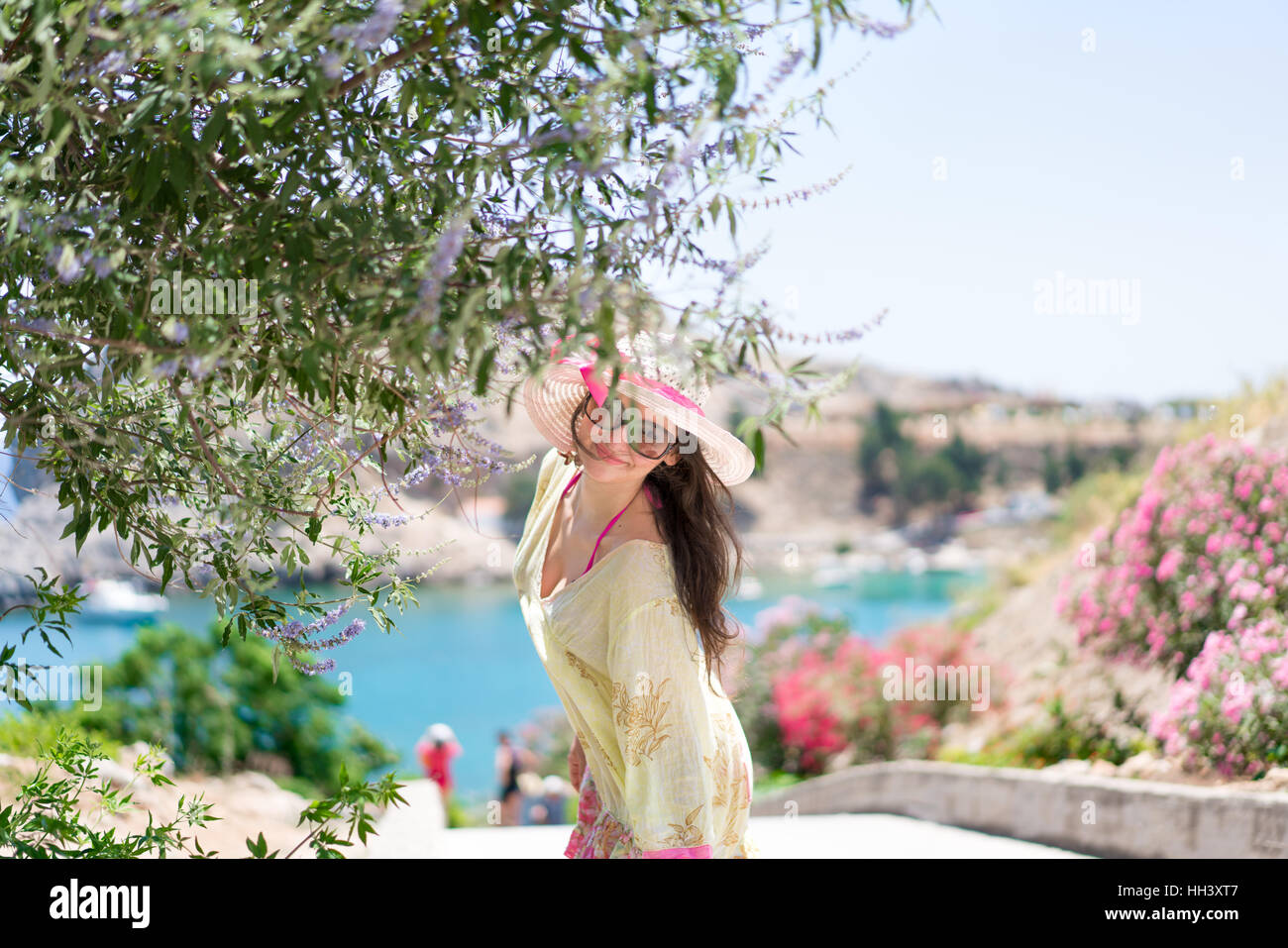 Alla spiaggia. Godendo il greco estate. Percorso colorato della baia di San Paolo nell isola di Rodi (Grecia). Foto Stock