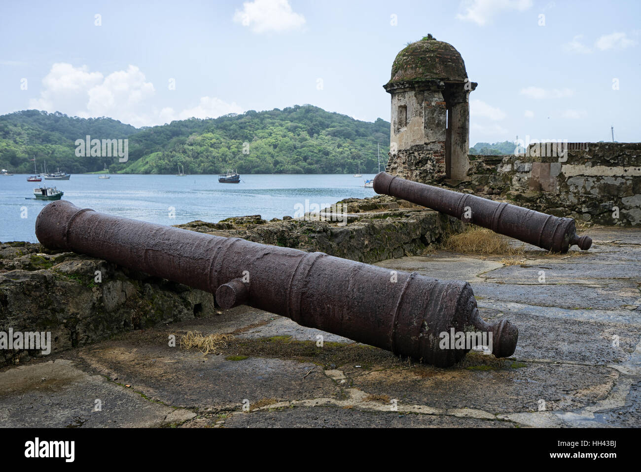 Dettagli architettonici cannoni storico Fort San Fernando Panama, abbandonato, architettura, attrazione, Edificio coloniale, Foto Stock