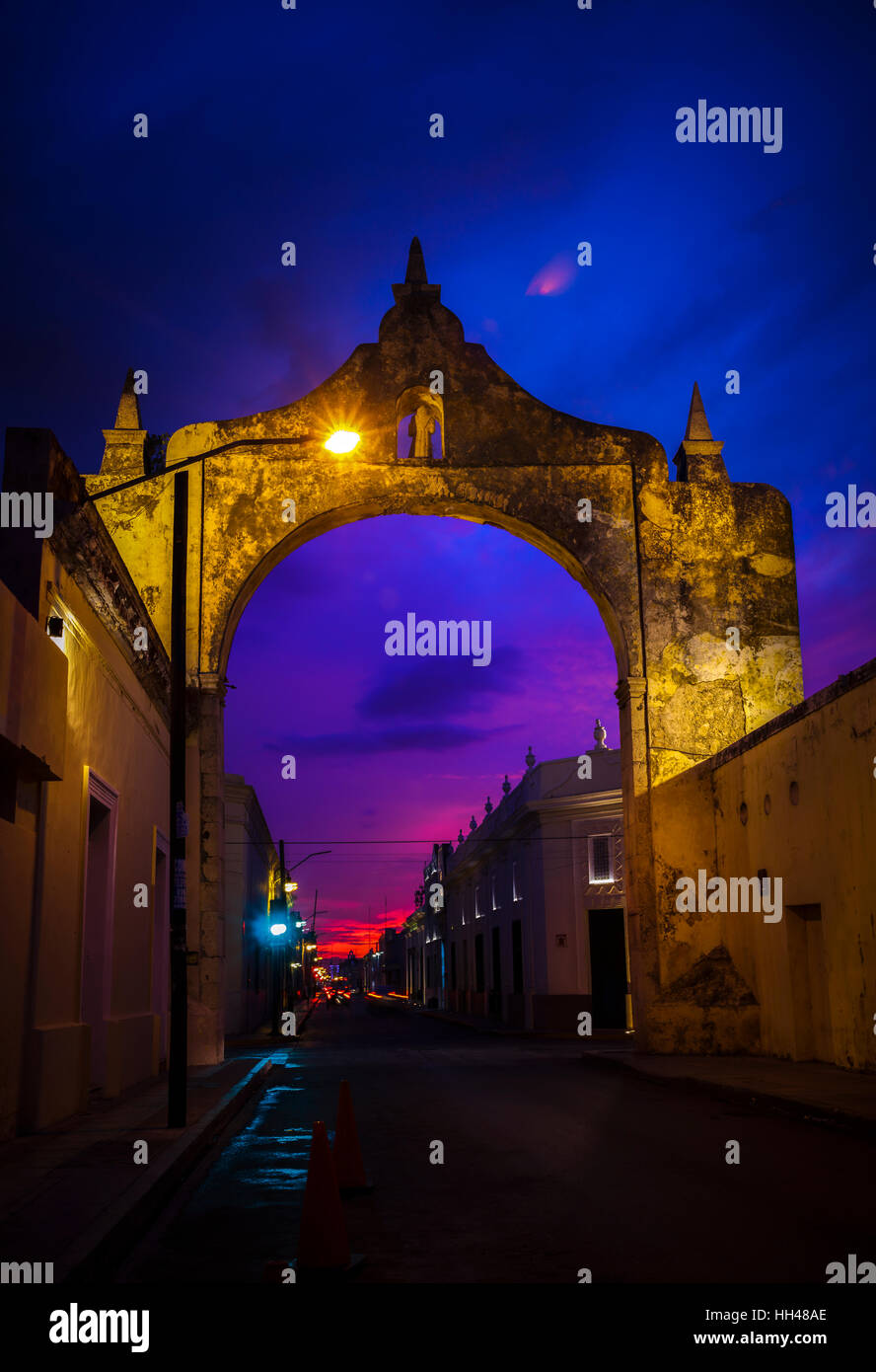 Arco francescana in Merida Yucatan, Messico Foto Stock