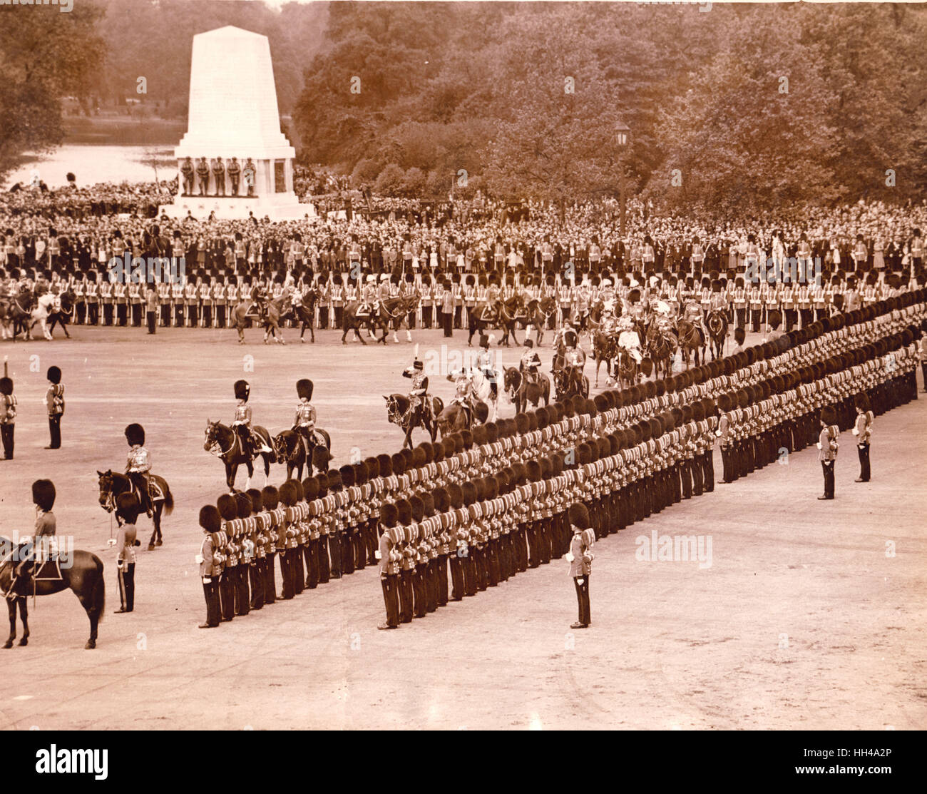 King George VI Trooping il colore, Londra Foto Stock