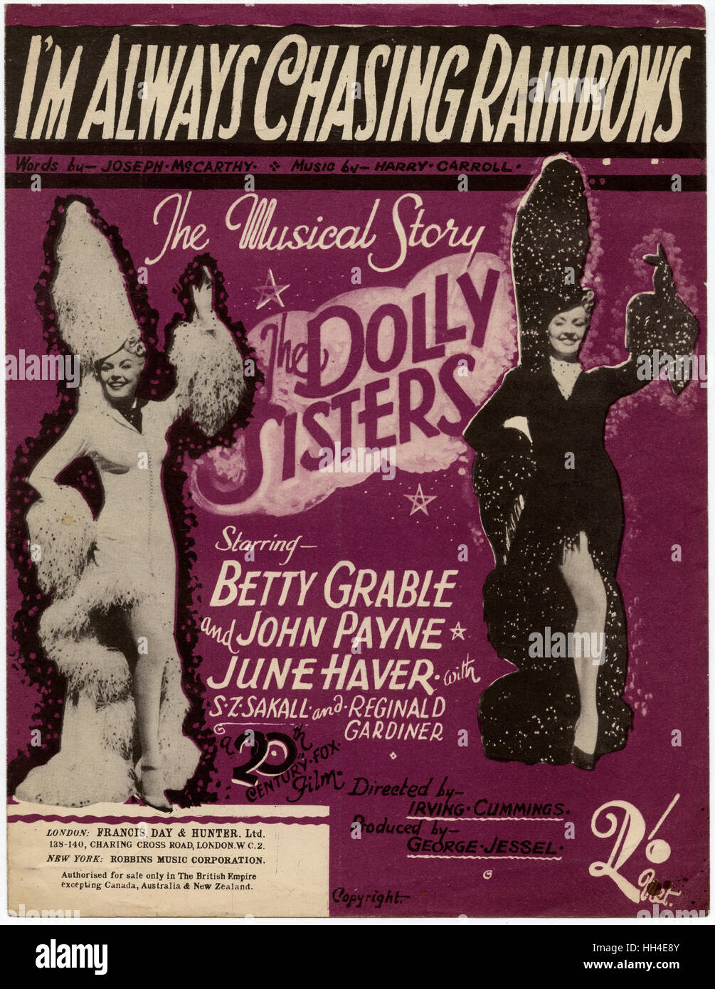 Betty Grable & Giugno Haver camp in film di Hollywood della vita di Dolly sorelle guardando molto 1940s & bionda nonostante le suore sono state bruna Foto Stock