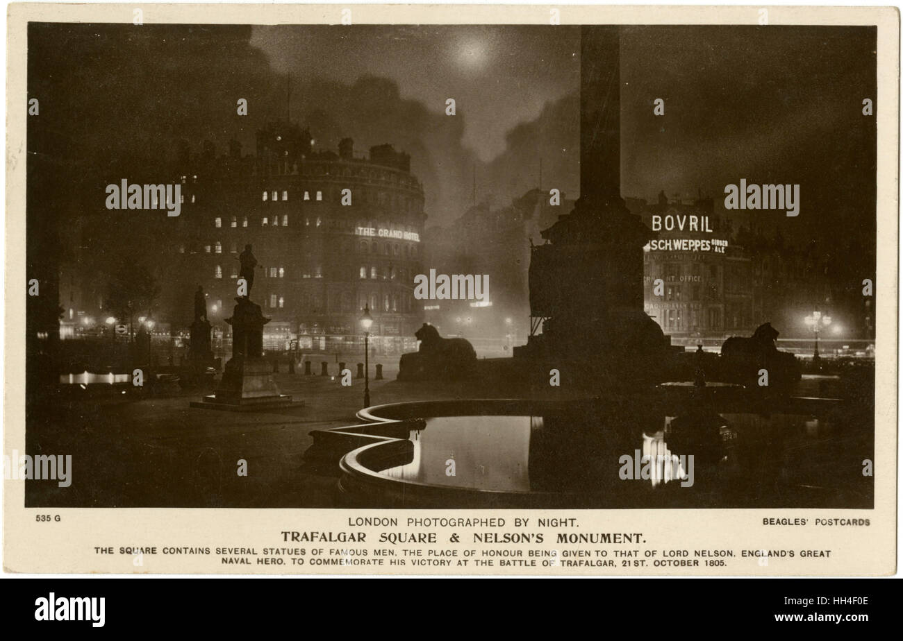 Trafalgar Square e Nelson's Monument, Londra - di notte Foto Stock