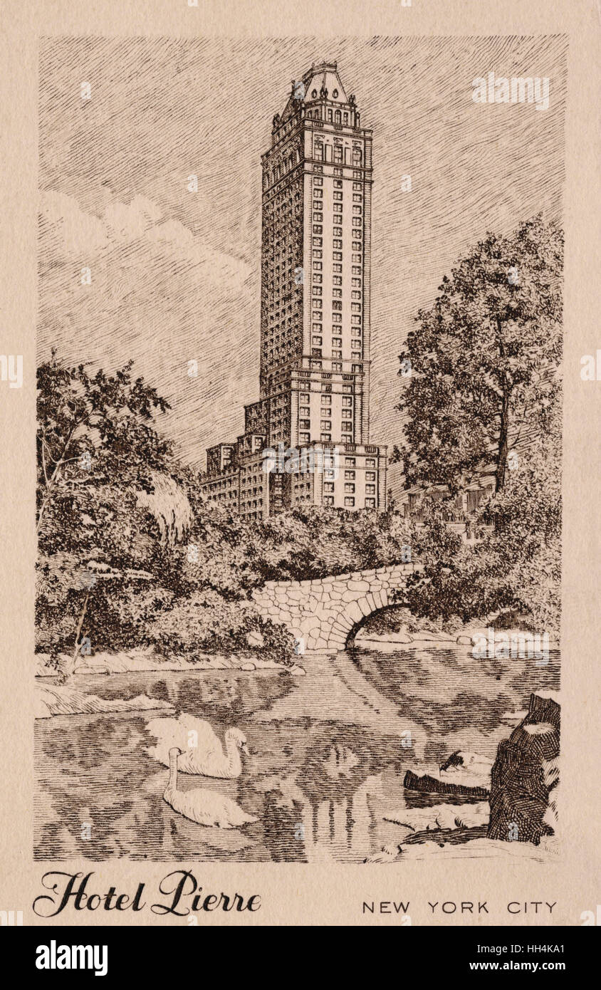 Vista sulla Pierre, un hotel di lusso situato a 2 East 61st Street presso l'intersezione della Fifth Avenue a New York City dal vicino a Central Park con cigni nuoto su un flusso, STATI UNITI D'AMERICA. L'hotel è stato aperto nel 1930 ed è oggi proprietà dal Taj Hotels Resorts Foto Stock