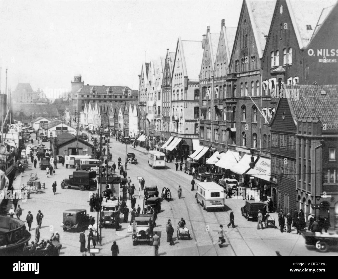 Vista della parata sul lungomare, Bergen, Norvegia Foto Stock