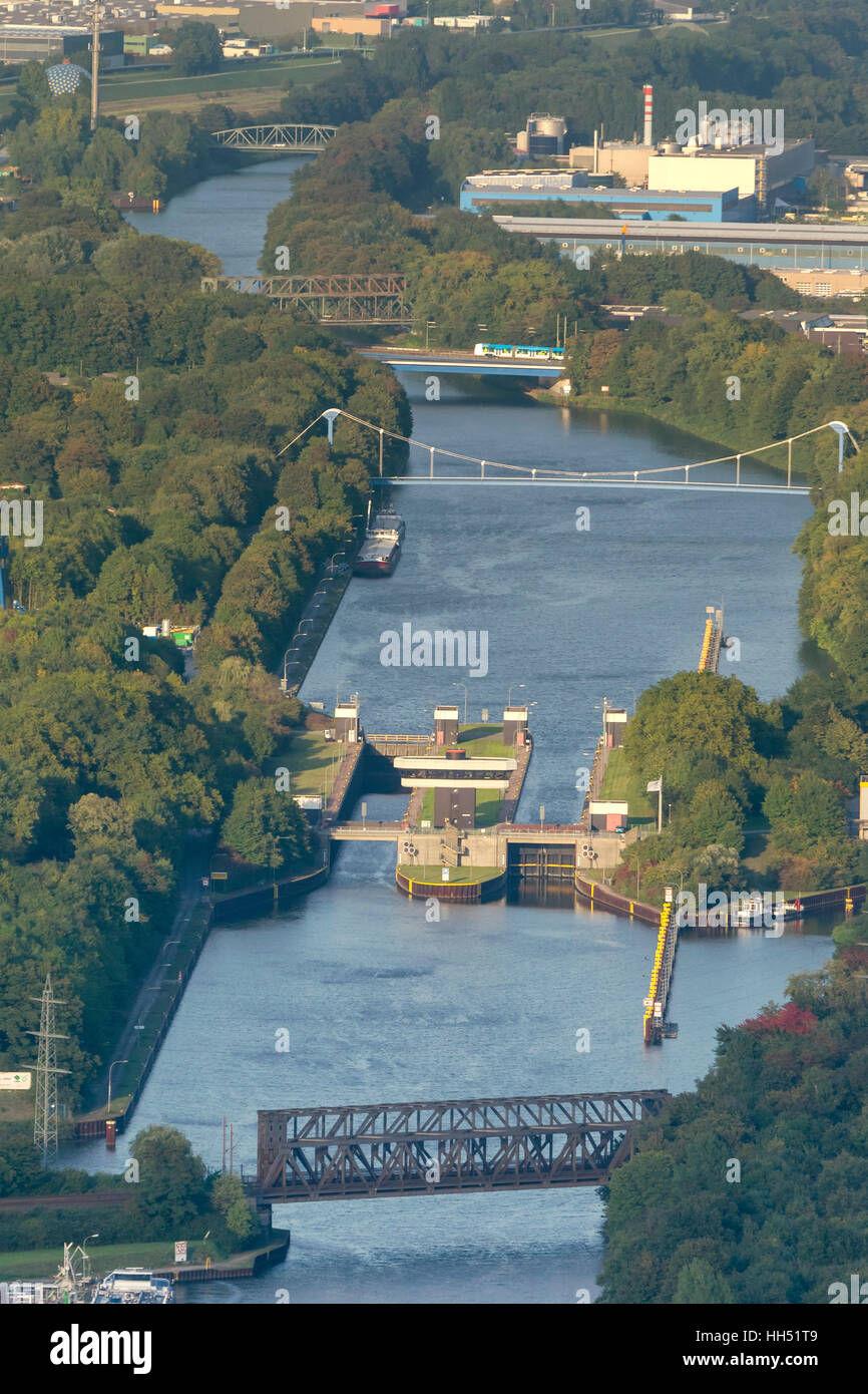Rhine-Herne Canal sluice Gelsenkirchen, zona della Ruhr, Renania settentrionale-Vestfalia, in Germania, in Europa, gli uccelli occhi vista, Vista aerea, antenna Foto Stock