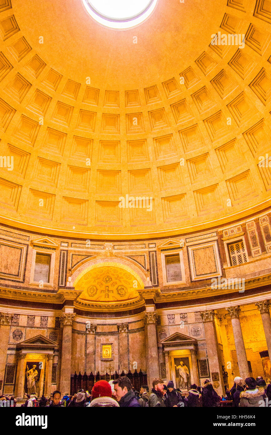 Pantheon (ex Tempio ora Chiesa) cupola interioe, Roma, Regione Lazio, Italia Foto Stock