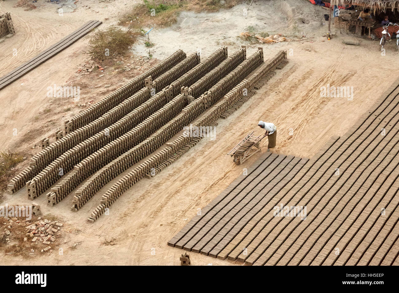 Fabbrica di mattoni, Bagan, Myanmar Foto Stock