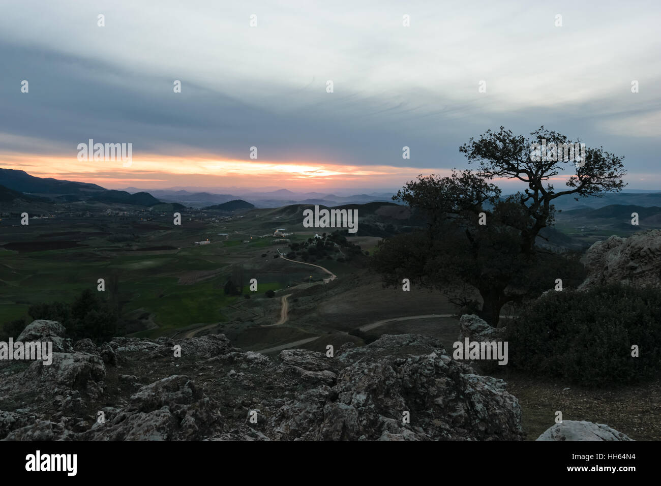 Paesaggio Provincia Ifrane al tramonto, Marocco Foto Stock