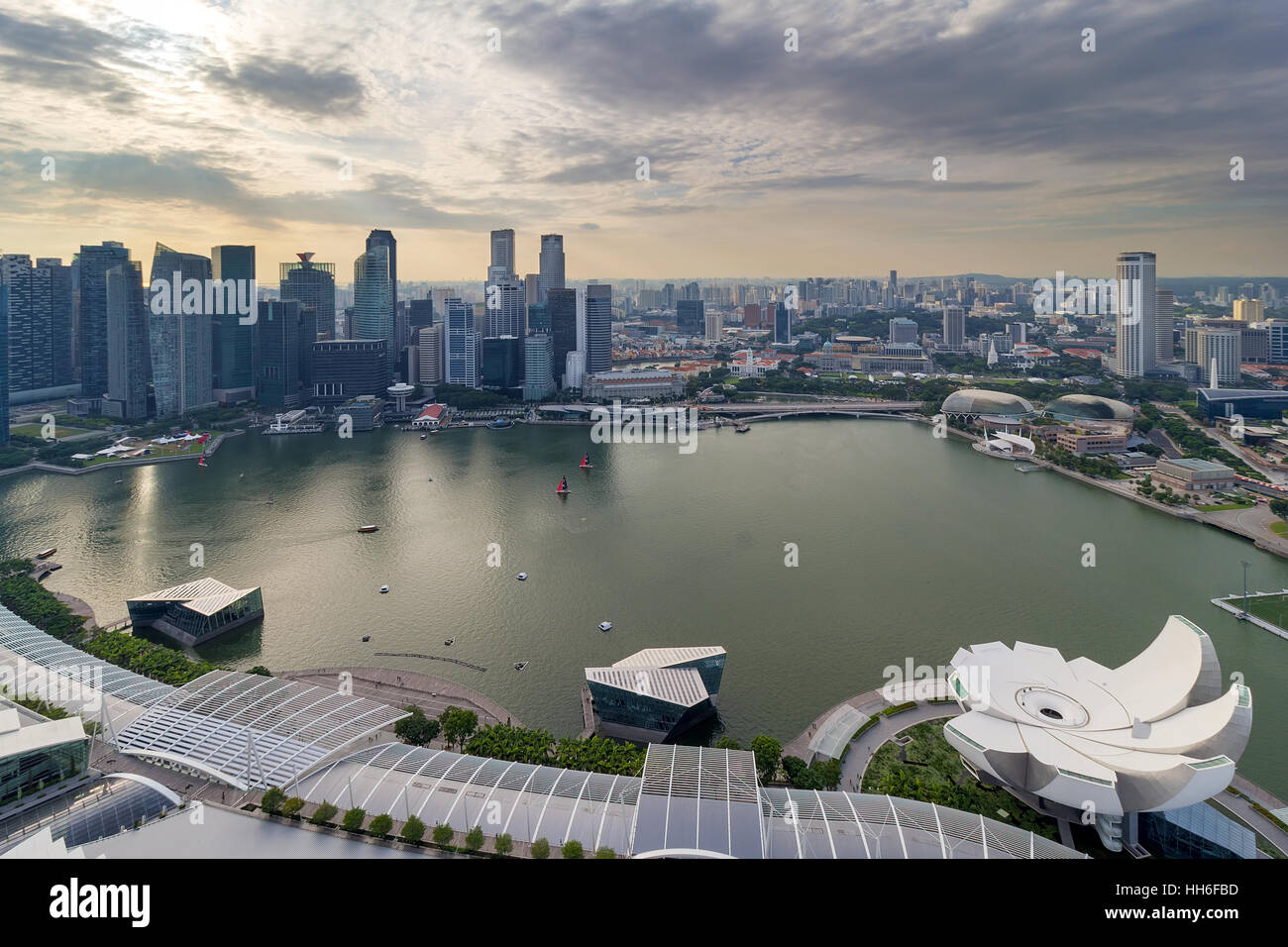 Singapore Marina Bay e il Quartiere Centrale degli Affari vista aerea Foto Stock