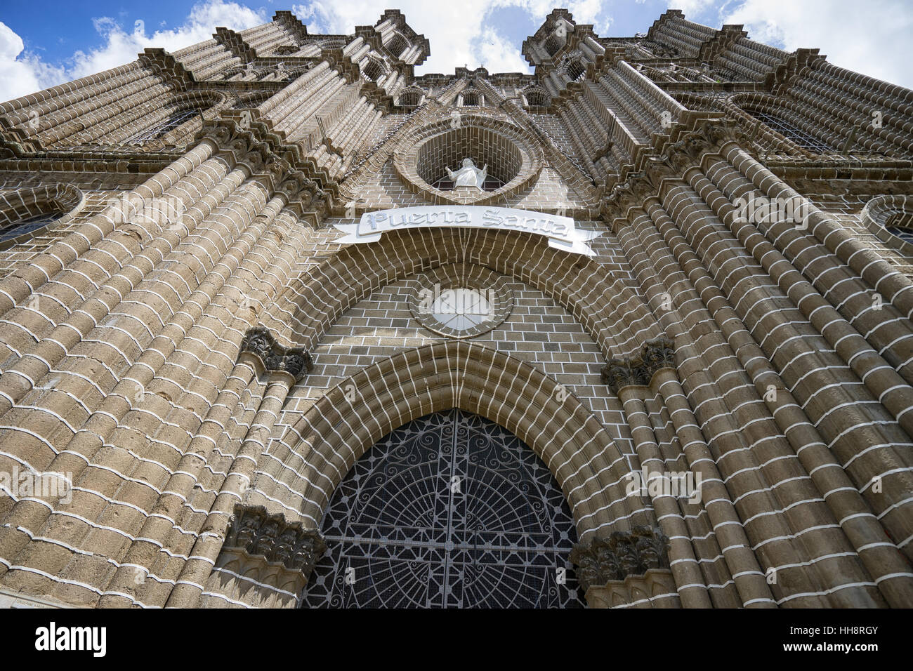 Chiesa gotica facciata in El Jardin, Colombia Foto Stock