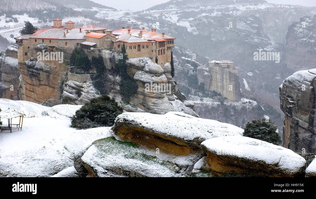 Il Santo monasteri di Varlaam e Rousanou, Meteora, Kalabaka, Grecia Foto Stock