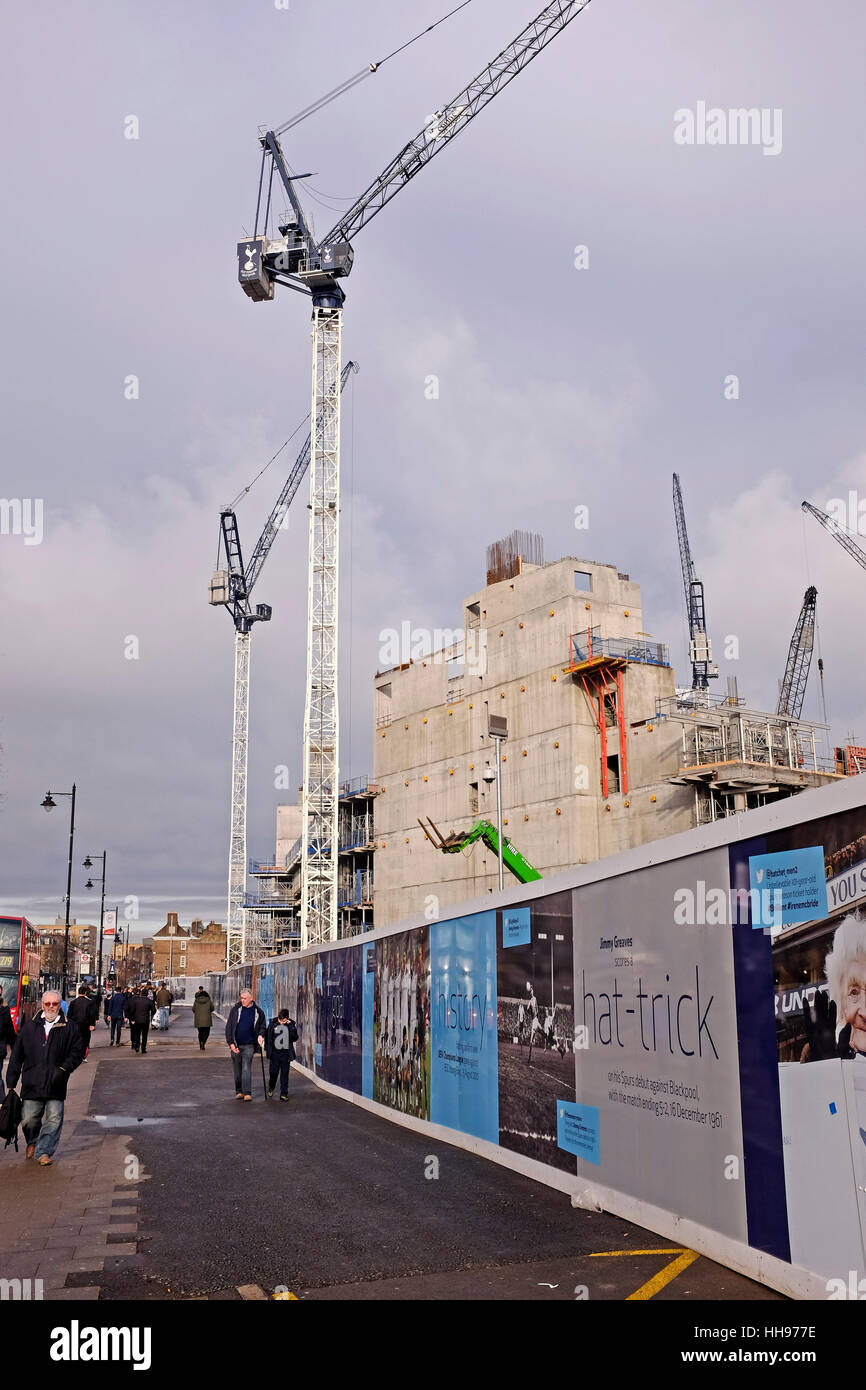 I lavori di costruzione a White Hart Lane football ground stadium di Tottenham Hotspur North London REGNO UNITO Foto Stock