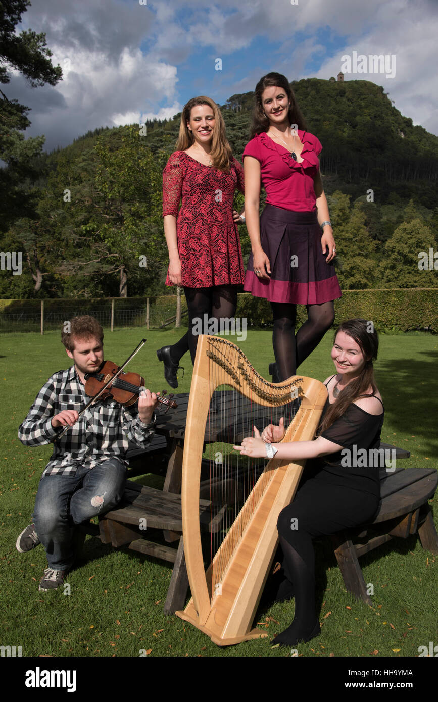 Huradal - quattro pezzi gruppo Trad dotate di canzone gaelica, Music & Step Dance. Foto Stock