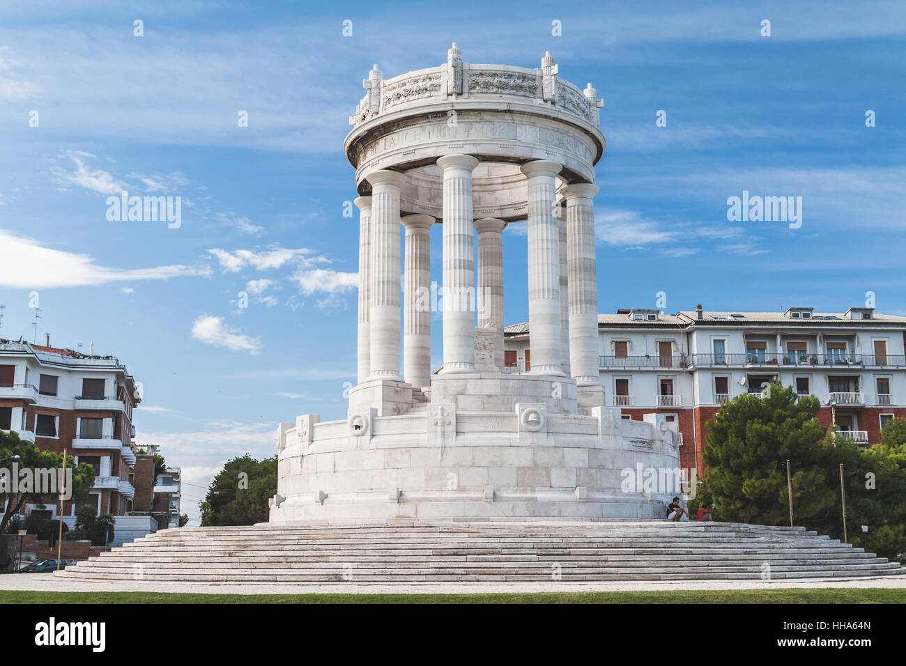 Monumento ai caduti d'italia immagini e fotografie stock ad alta ...
