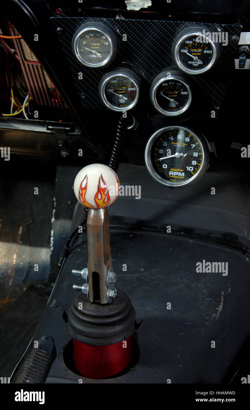 Custom car dash immagini e fotografie stock ad alta risoluzione - Alamy