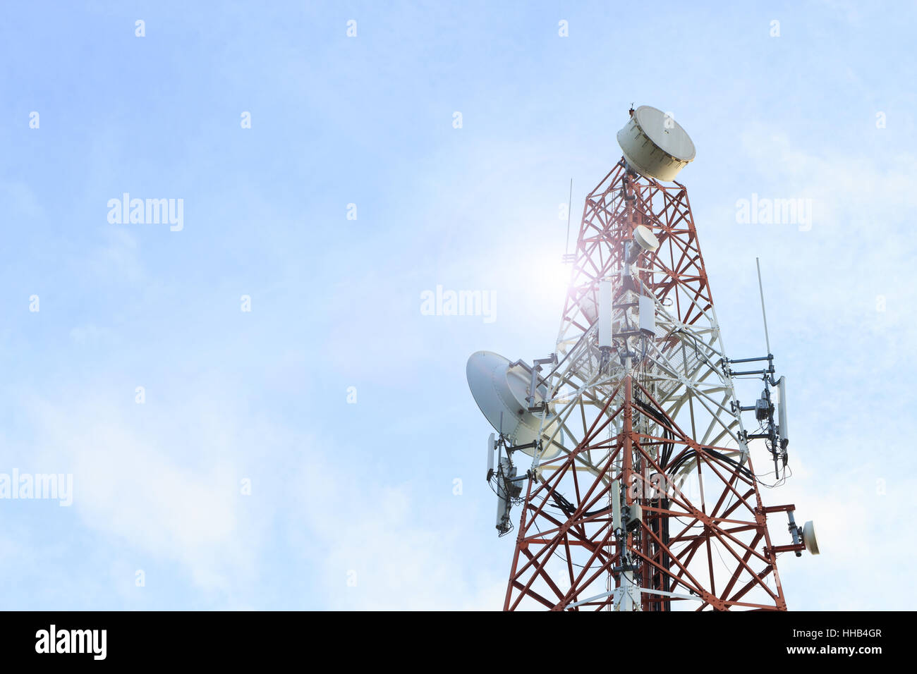 Telecom torre di radiodiffusione Foto Stock
