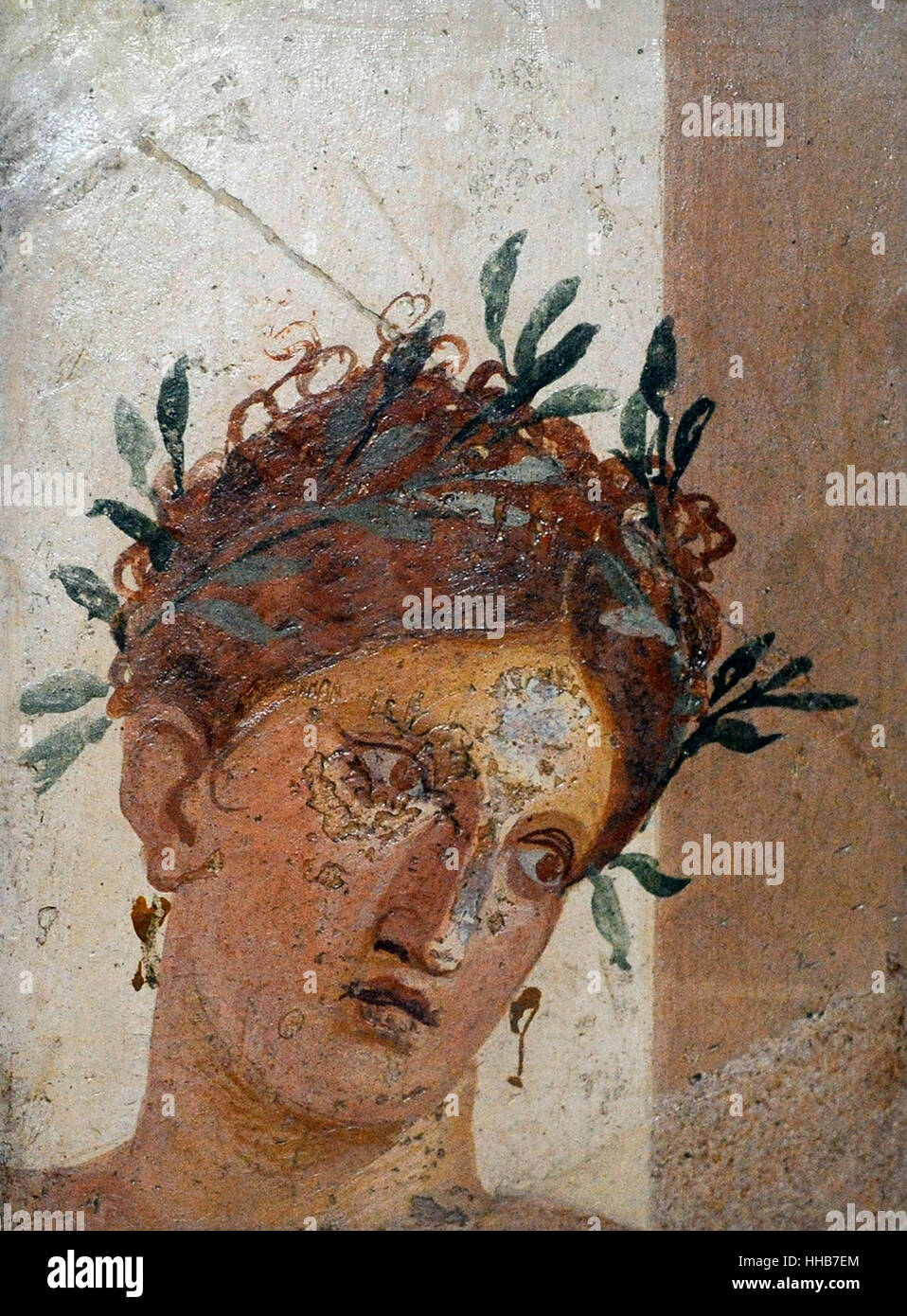Affresco raffigurante una ragazza con una corona di fronde. 20-10 BC. Da Ercolano. Museo Archeologico Nazionale. Napoli. L'Italia. Foto Stock