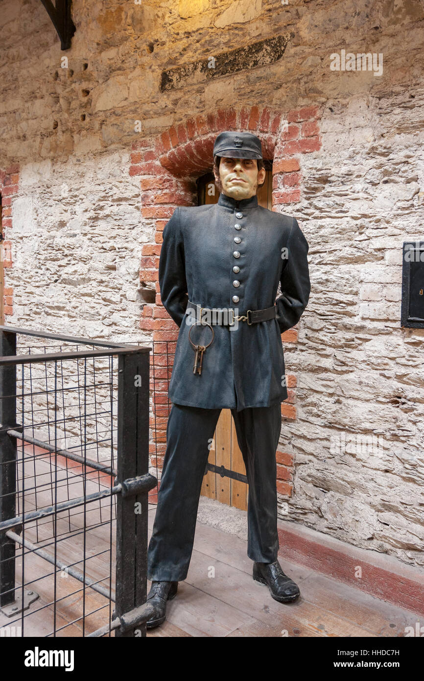 La figura di guardia nel carcere della città. Cork, Repubblica di Irlanda Foto Stock