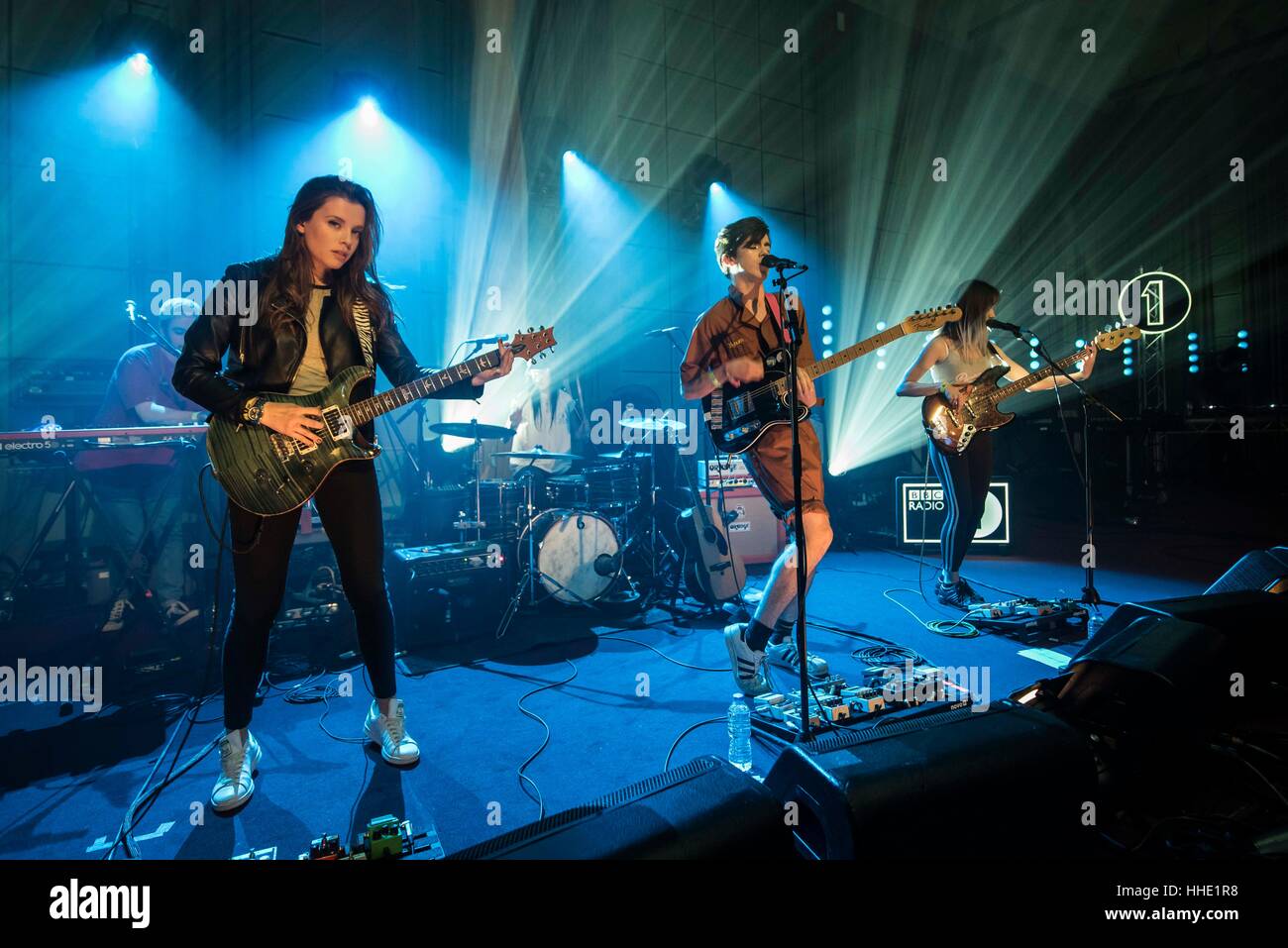 Declan Mckenna si esibisce dal vivo a Radio 1's Festival future registrazioni dal vivo a Maida Vale Studios di Londra. Foto Data: martedì 17 gennaio 2017. Foto di credito dovrebbe leggere: David Jensen/PA Archive Foto Stock