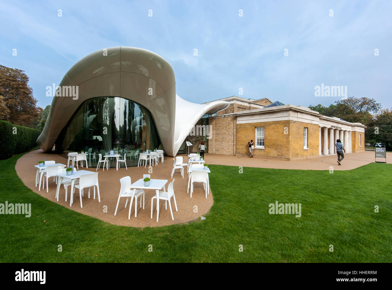 Sackler Serpentine Gallery di Londra Progettato da Zaha Hadid Inexhibit magazine Foto Stock