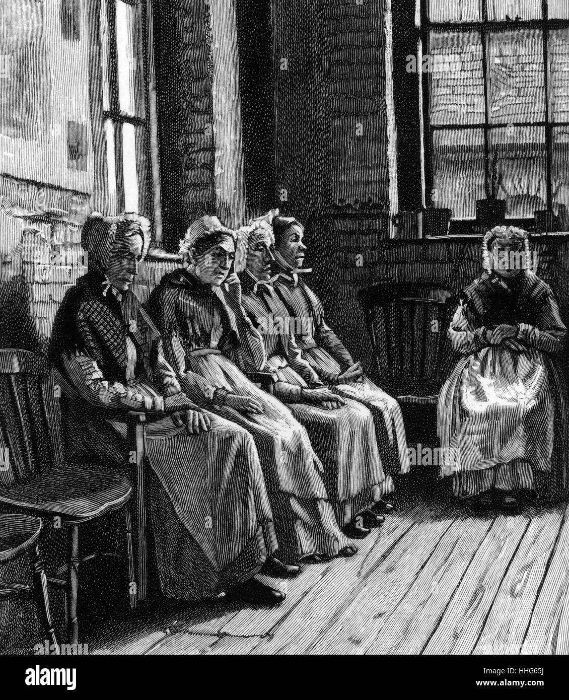 Il vecchio donna "arrugginimento fuori" in un fabbricato di Londra. 1895. Foto Stock