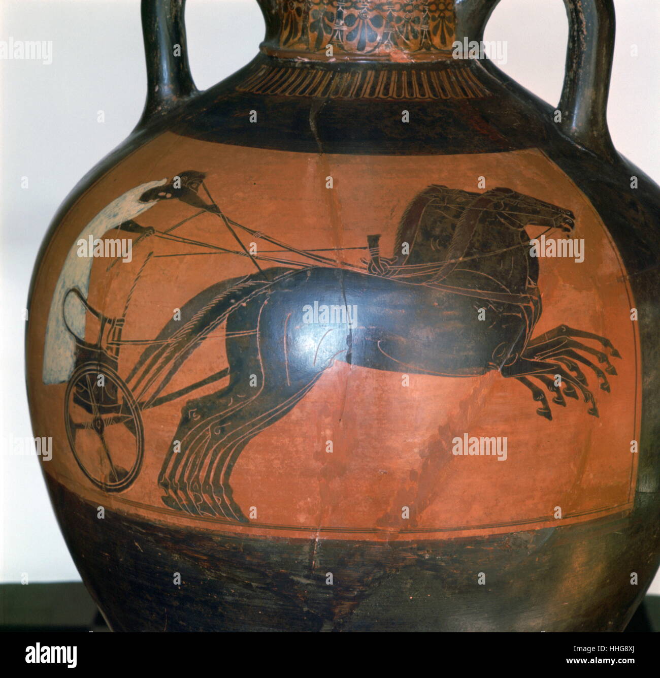 V secolo A.C., rosso e nero, vaso greco raffigurante un condottiero. Atene, Grecia. Foto Stock