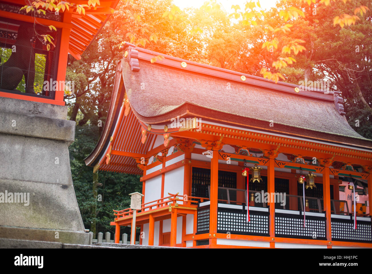 Rosso giapponese tempio di Kyoto - Fushimi Inari Taisha. Foto Stock
